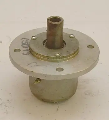 QUILL-050179 - Quill, 5.25" Overall Height, 1" Keyed Shaft, 0.64" ID, 2.87" From Flange to Blade, 4 Bolt 3.18" CTC Misc Lawnmower Parts (QUILL-050179) Affordable