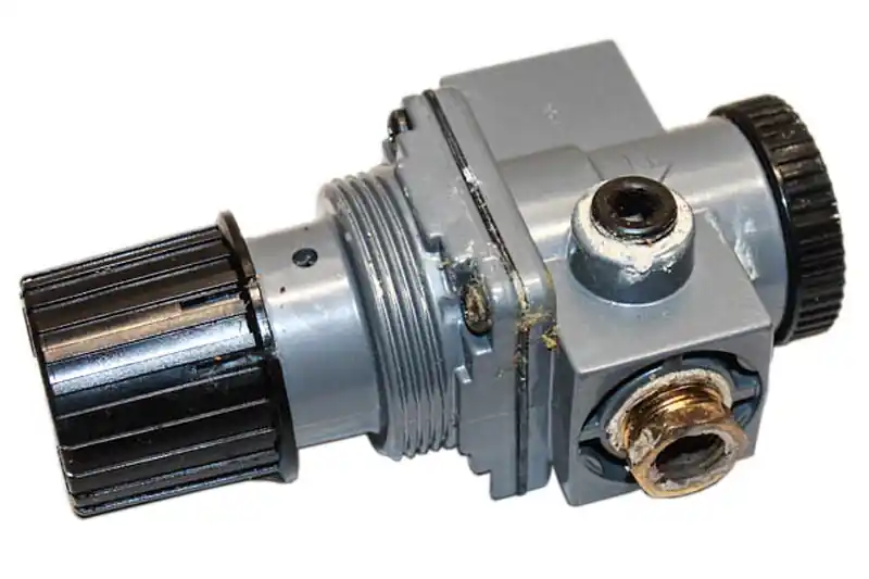 Best Price AIRREGULATOR-3 - Devilbiss Air Products Accessories SCRATCH/DENT, MISSING FITTINGS AND GAUGE, DEVILBISS AC-200, Devilbiss Air Products (AIRREGULATOR-3)