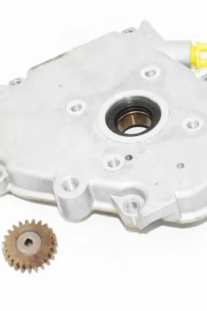 While Supplies Last BS-693605-D1 - TAKEN OFF NEW ENGINE 693605 COVER-CRANKCASE,693605 Briggs & Stratton Engine Parts (BS-693605-D1)